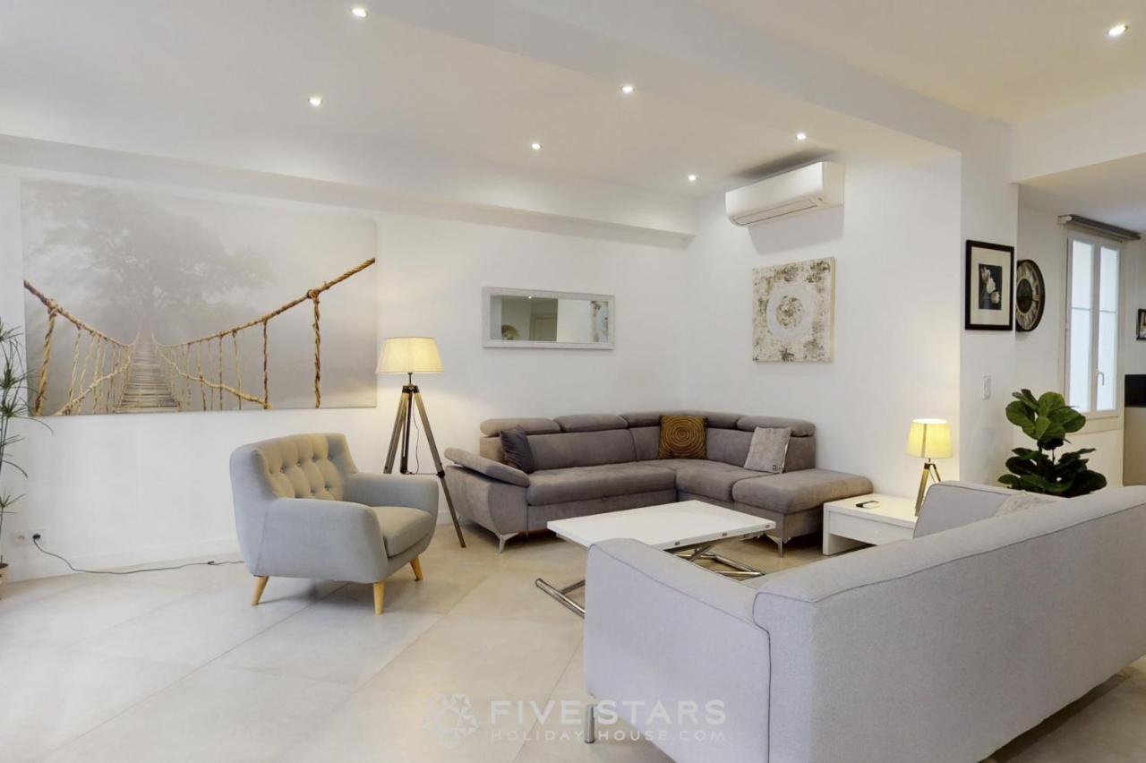 Grand Suite Promenade Five Stars Holiday House Nisa Exterior foto