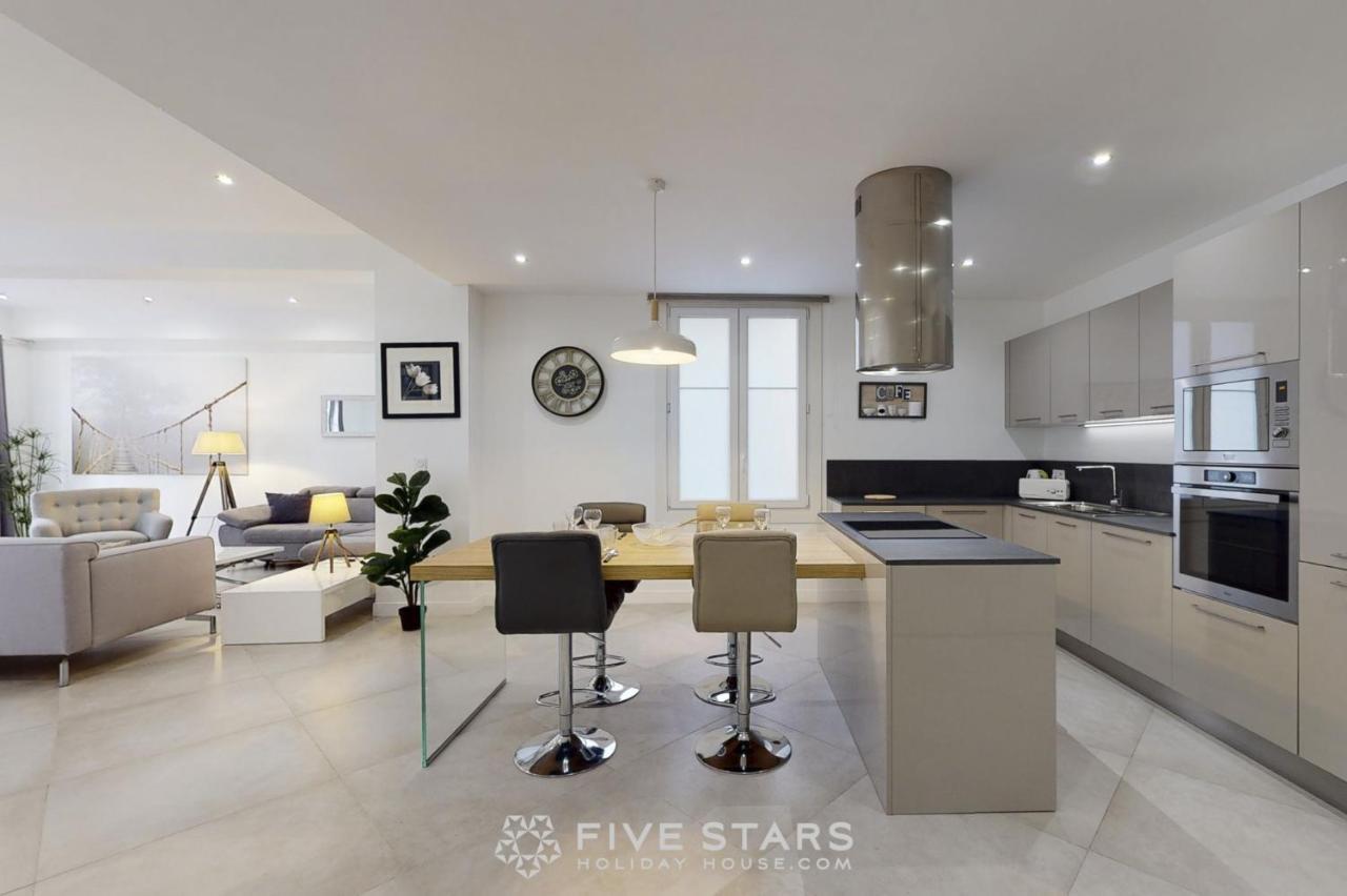 Grand Suite Promenade Five Stars Holiday House Nisa Exterior foto