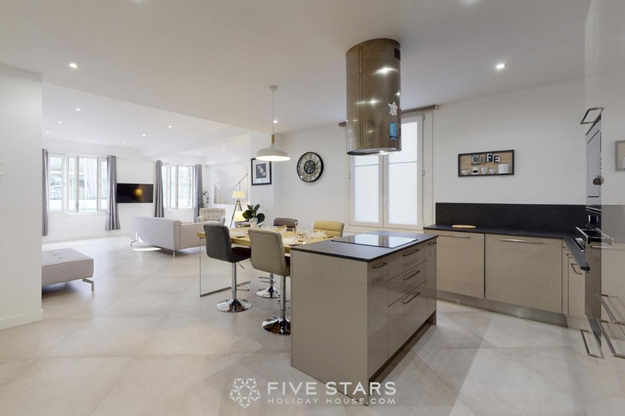 Grand Suite Promenade Five Stars Holiday House Nisa Exterior foto
