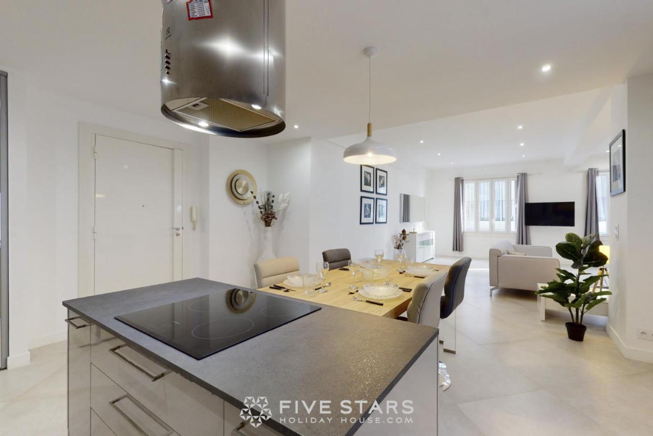 Grand Suite Promenade Five Stars Holiday House Nisa Exterior foto