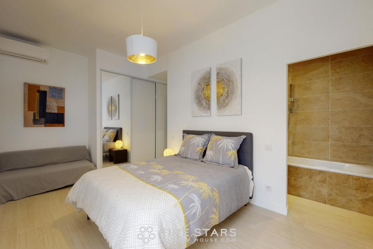 Grand Suite Promenade Five Stars Holiday House Nisa Exterior foto